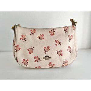Coach Chelsea Floral Bow Crossbody | Pebble Leather & Versatile Strap EUC